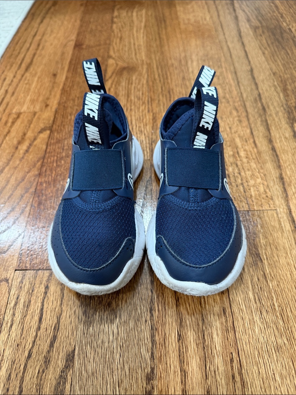 Nike Kids Navy & White Slip-On Sneakers